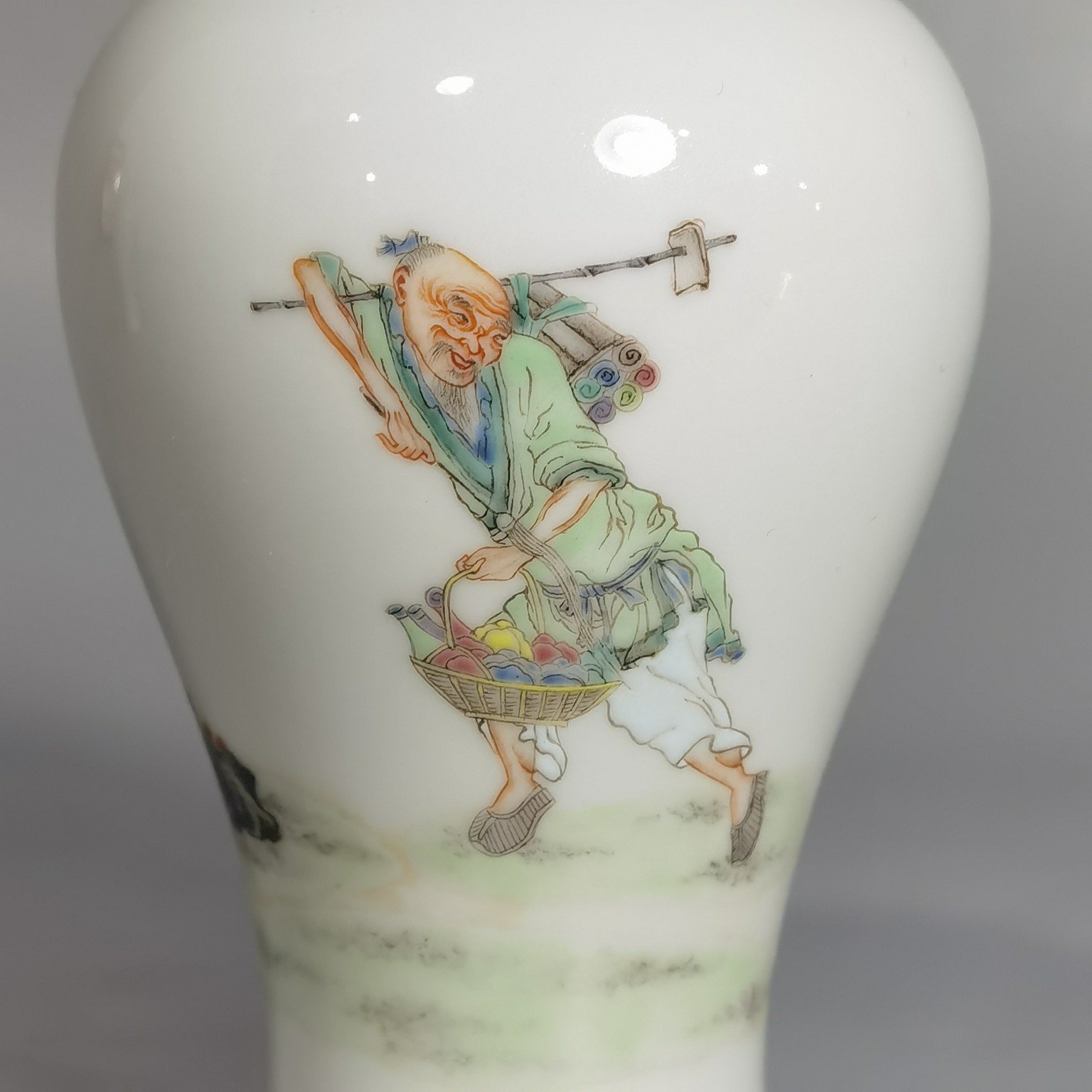 Oing Dynasty Yongzheng a pastel-painted plum vase with a deer and a rising figure