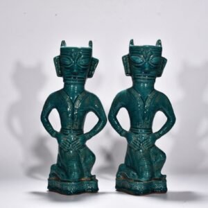 Five Dynasties Chai porcelain malachite green glaze figure
