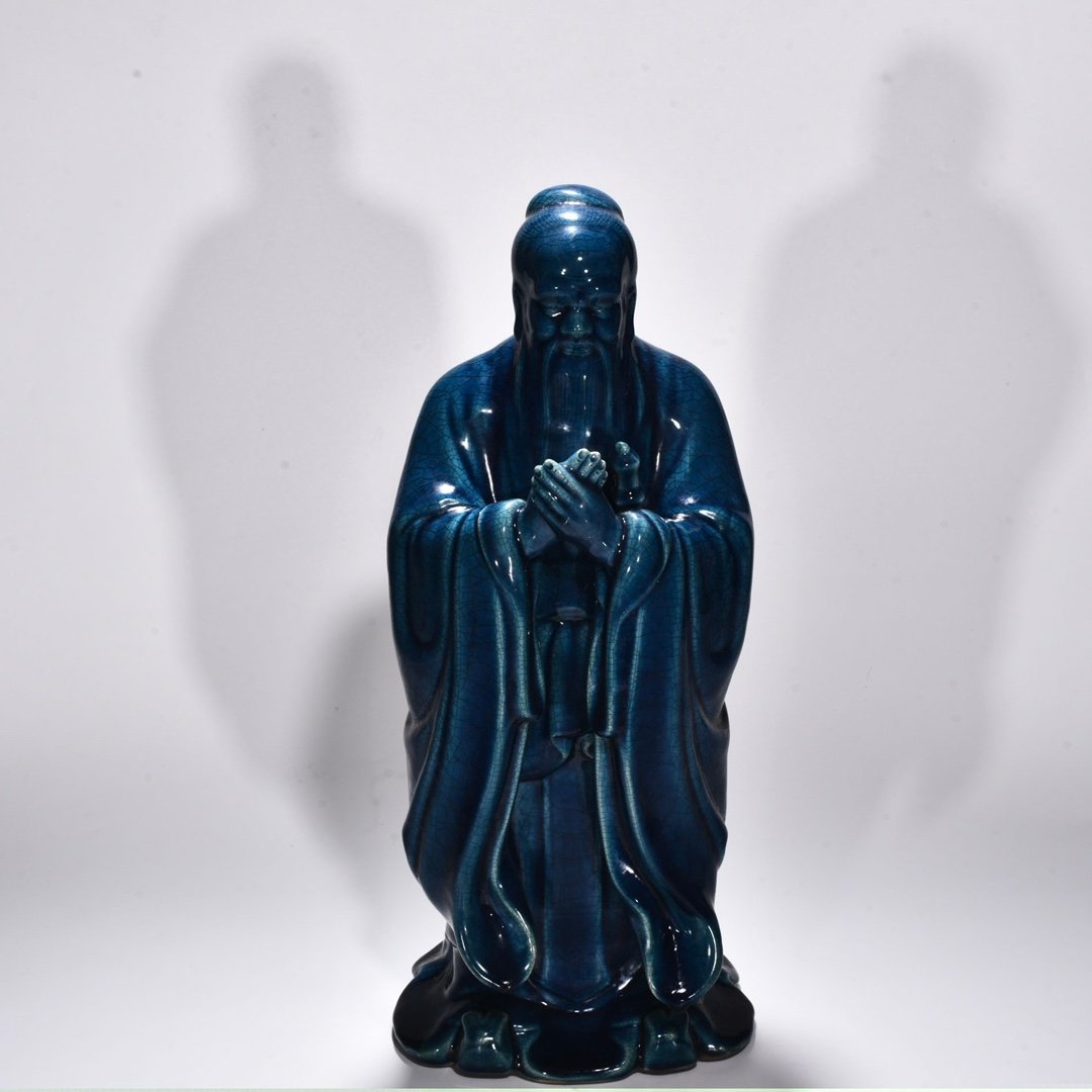 Five Dynasties Chai Kiln Peacock Blue Glaze Confucius Statue