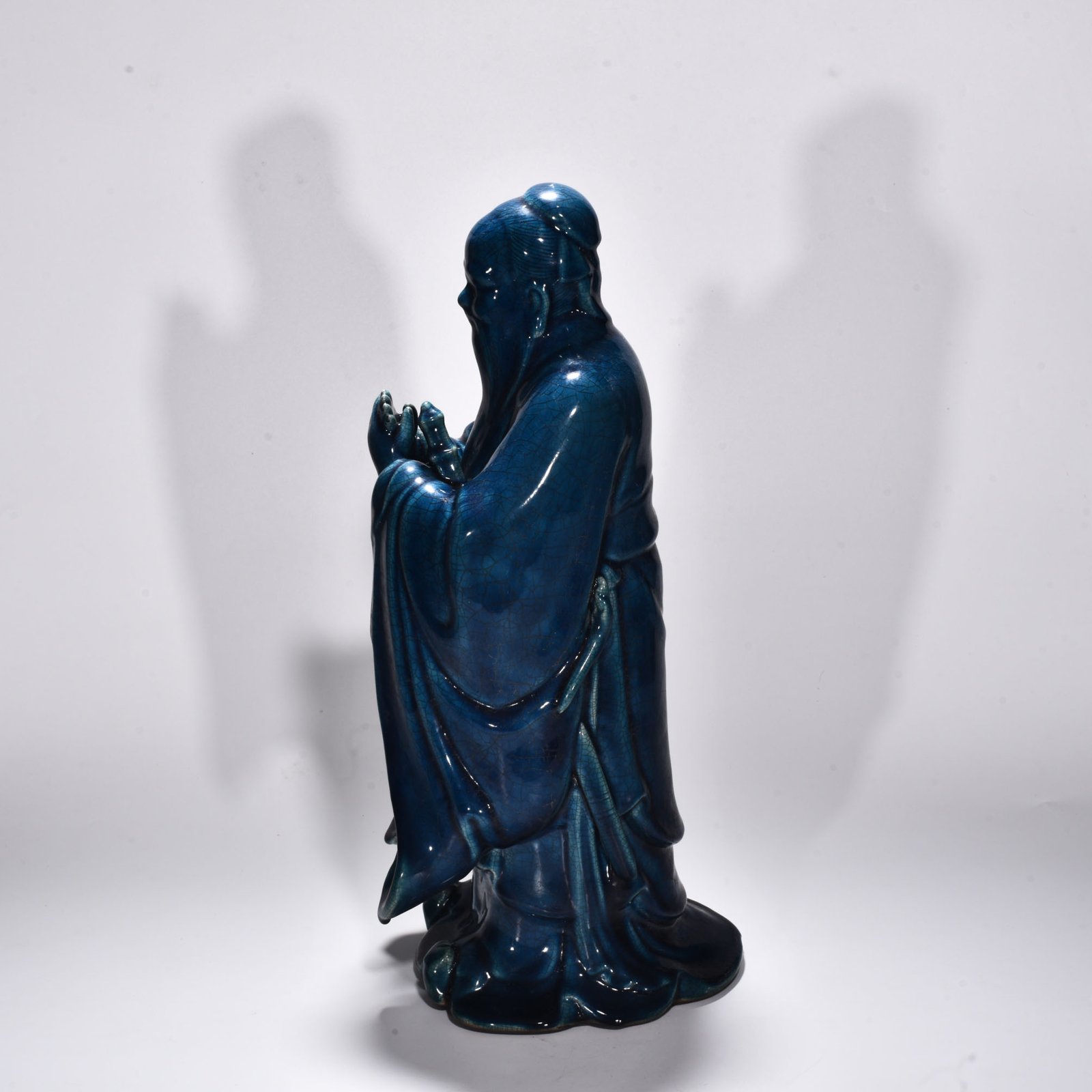 Five Dynasties Chai Kiln Peacock Blue Glaze Confucius Statue
