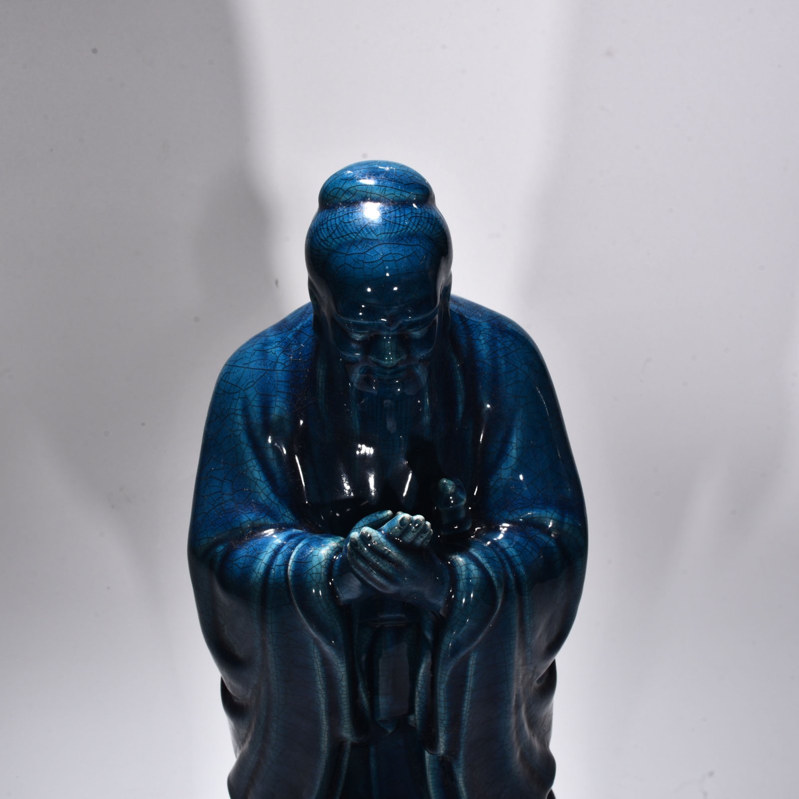 Five Dynasties Chai Kiln Peacock Blue Glaze Confucius Statue