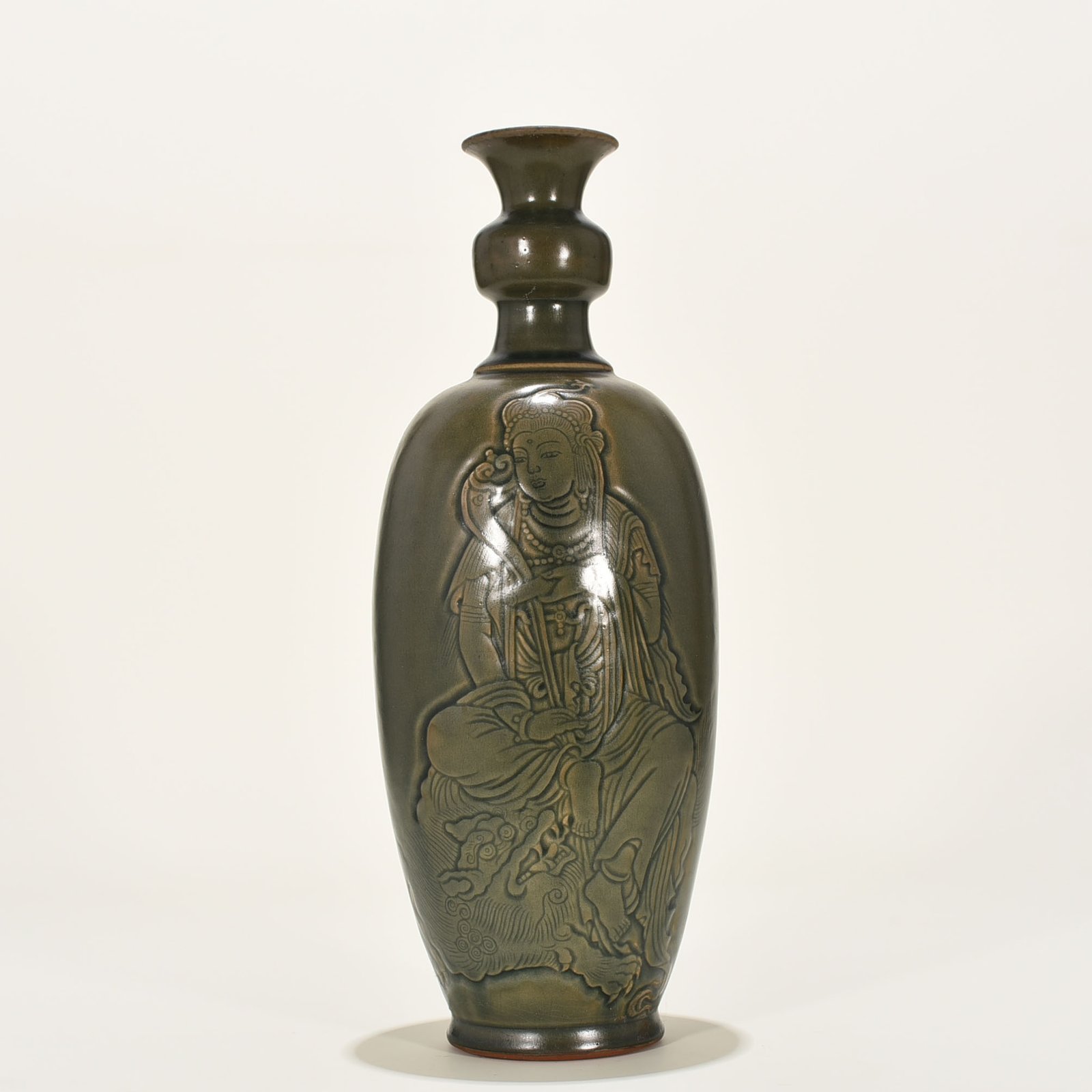 Five Dynasties Secret Color Yue Kiln Carved Manjushri Bodhisattva Vase