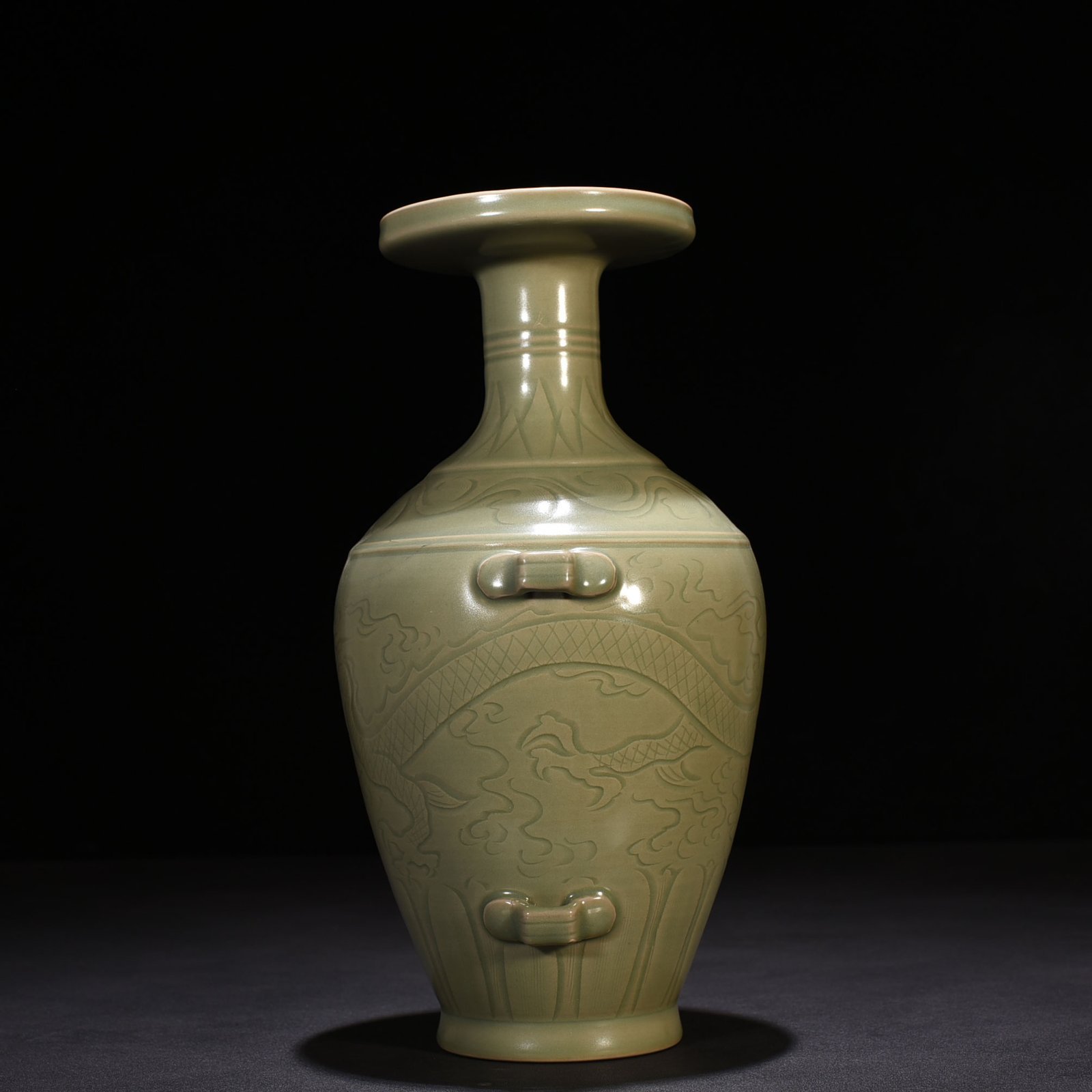 Five Dynasties Secret Color Yue Kiln Carved Dragon Pattern Threaded Plate-mouth Vase