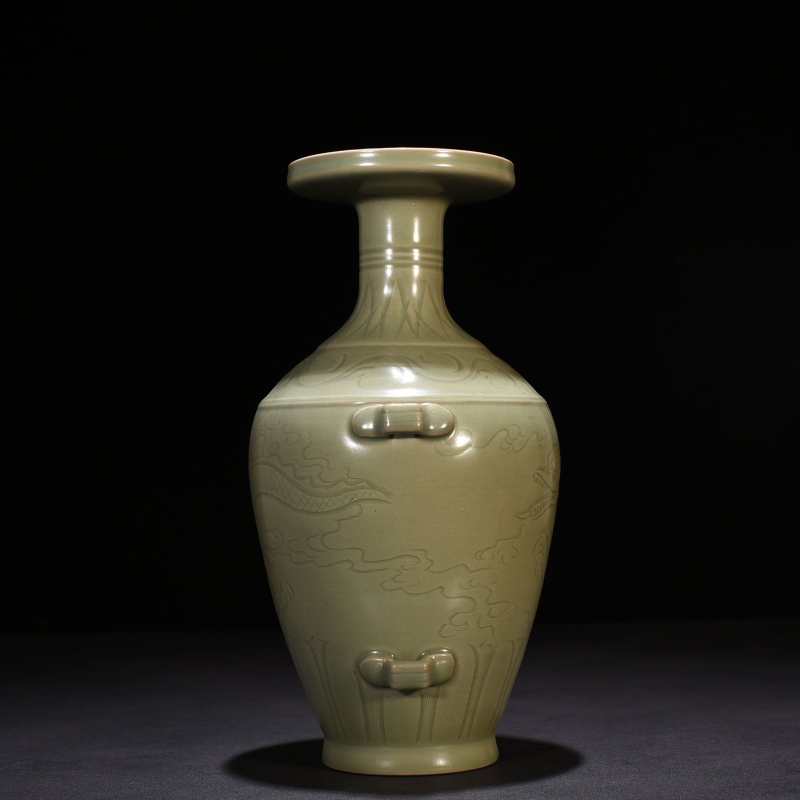 Five Dynasties Secret Color Yue Kiln Carved Dragon Pattern Threaded Plate-mouth Vase