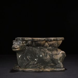 Five Dynasties Secret Color Yue Kiln Beef Pillow