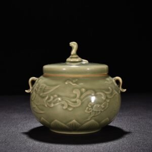 Five Dynasties secret color Yue kiln celadon double series jar with engraved phoenix pattern