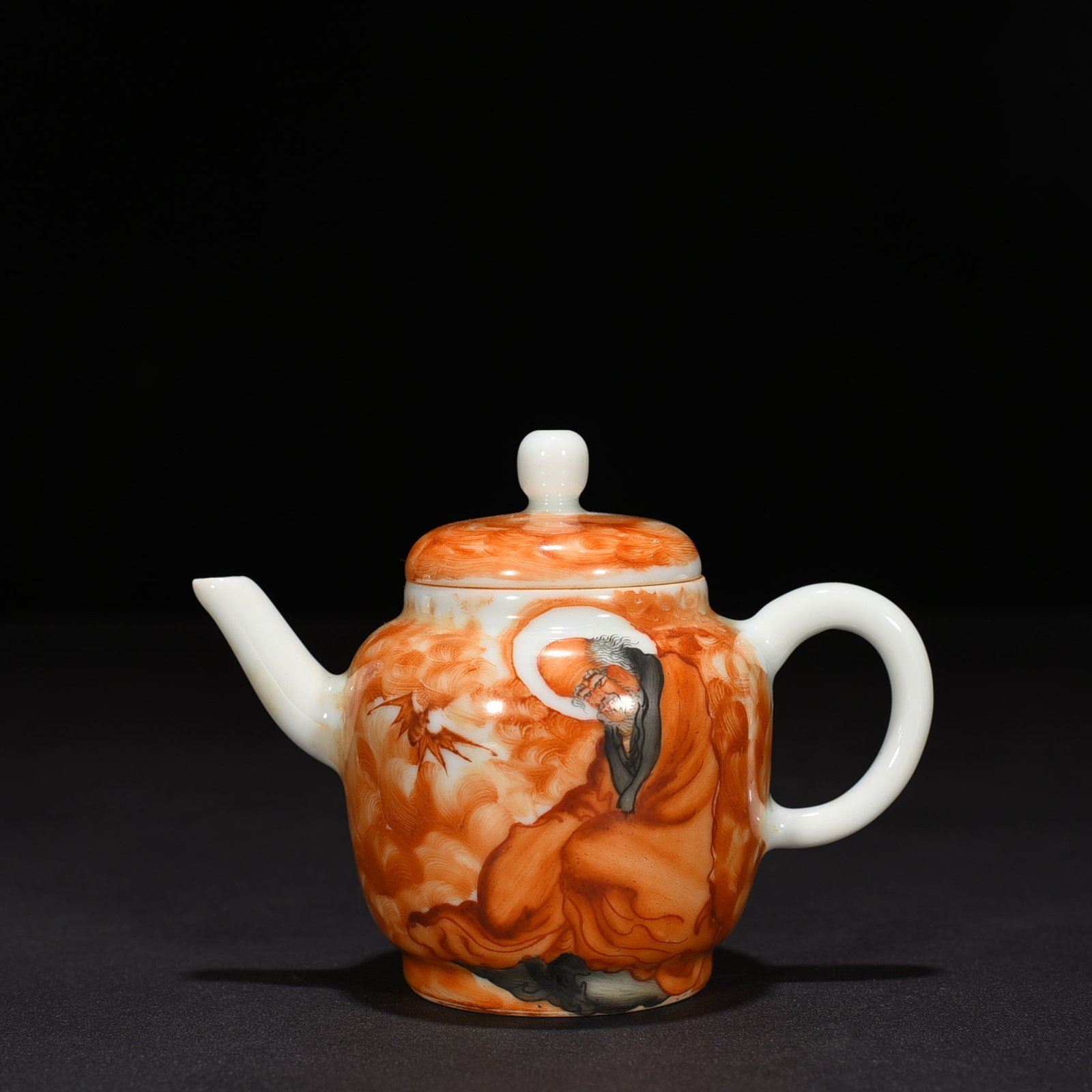 Five Dynasty Thunder-fire lotus alum red Arhat pattern pot