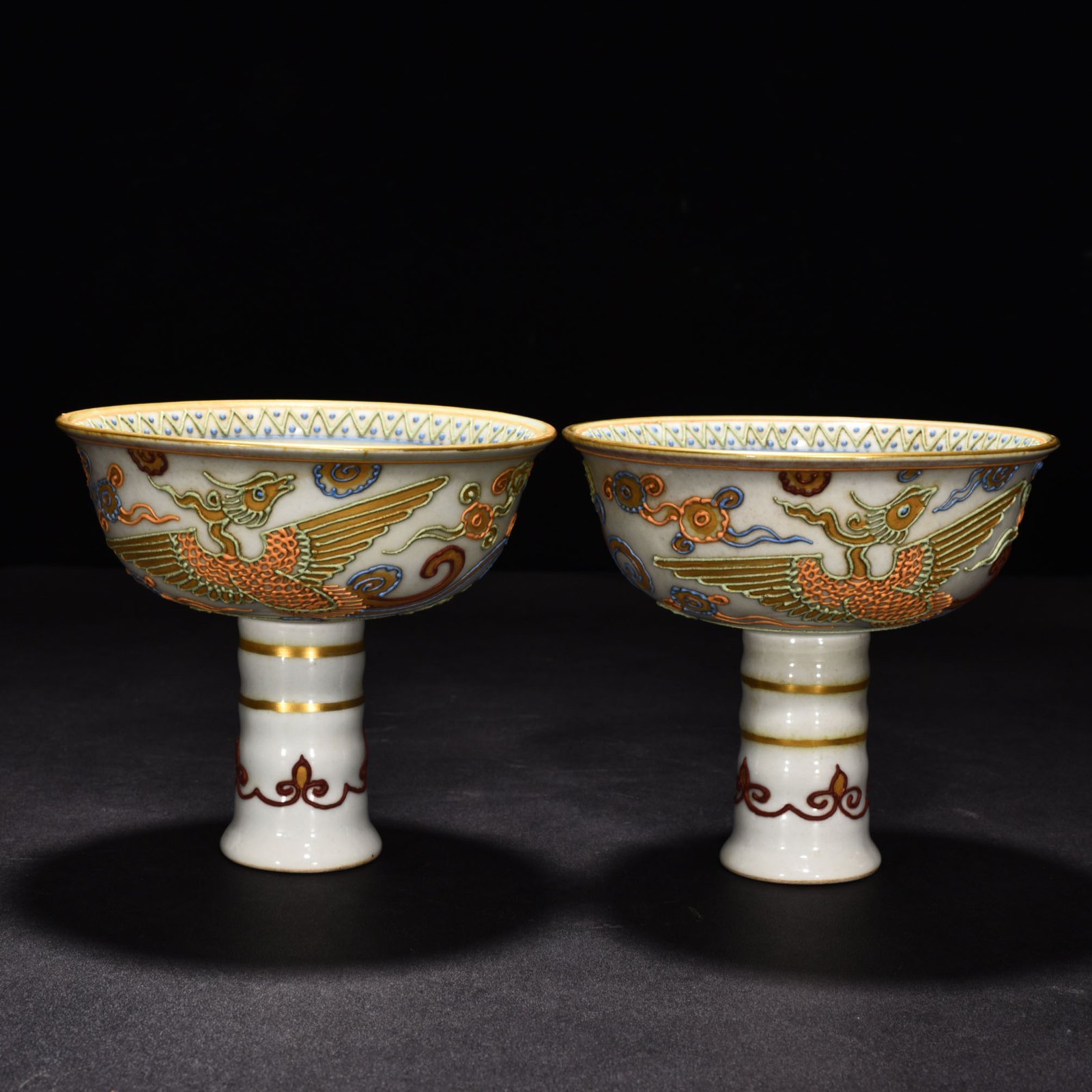 Yuan Dynasty pink phoenix pattern gold and jade tall bowl