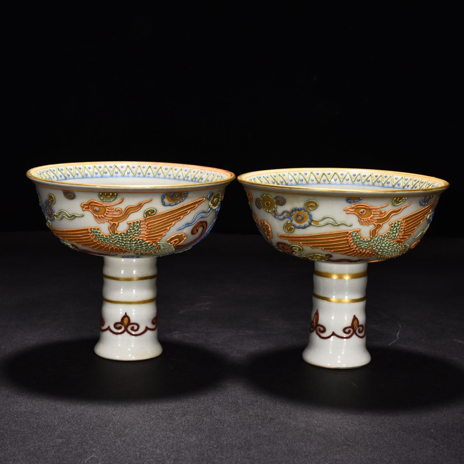 Yuan Dynasty pink phoenix pattern gold and jade tall bowl
