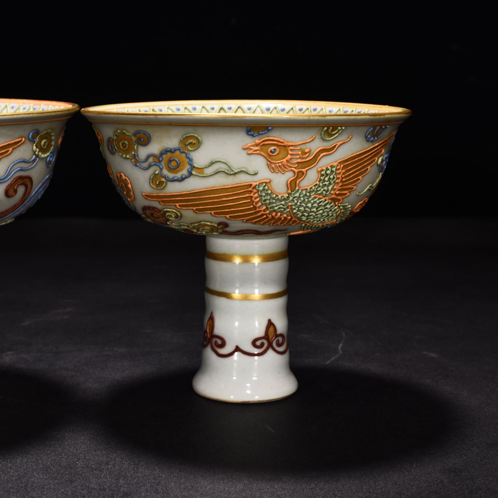 Yuan Dynasty pink phoenix pattern gold and jade tall bowl