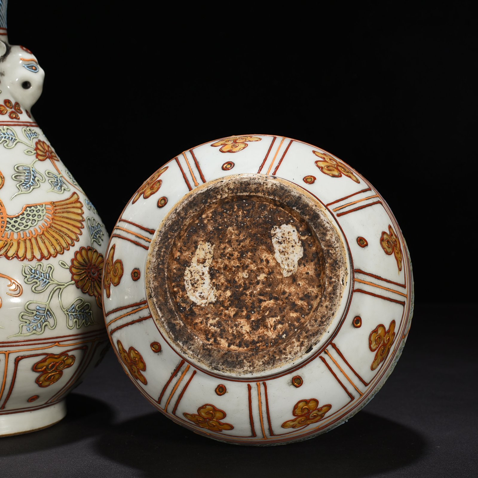 Yuan Dynasty powder painted gold peacock peony pattern dish bottle