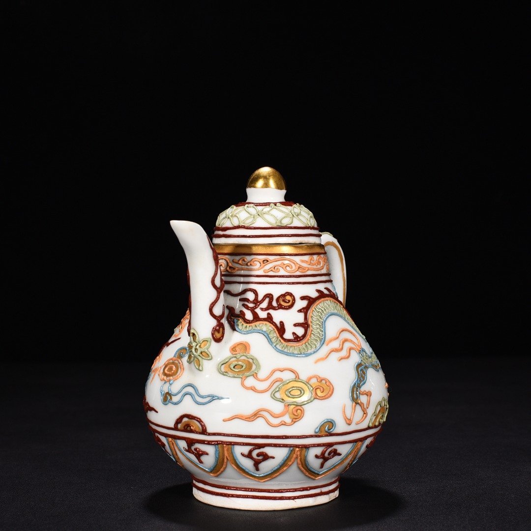 Yuan Dynasty Powder Painted Gold Cloud and Dragon Pattern Pear-shaped Pot