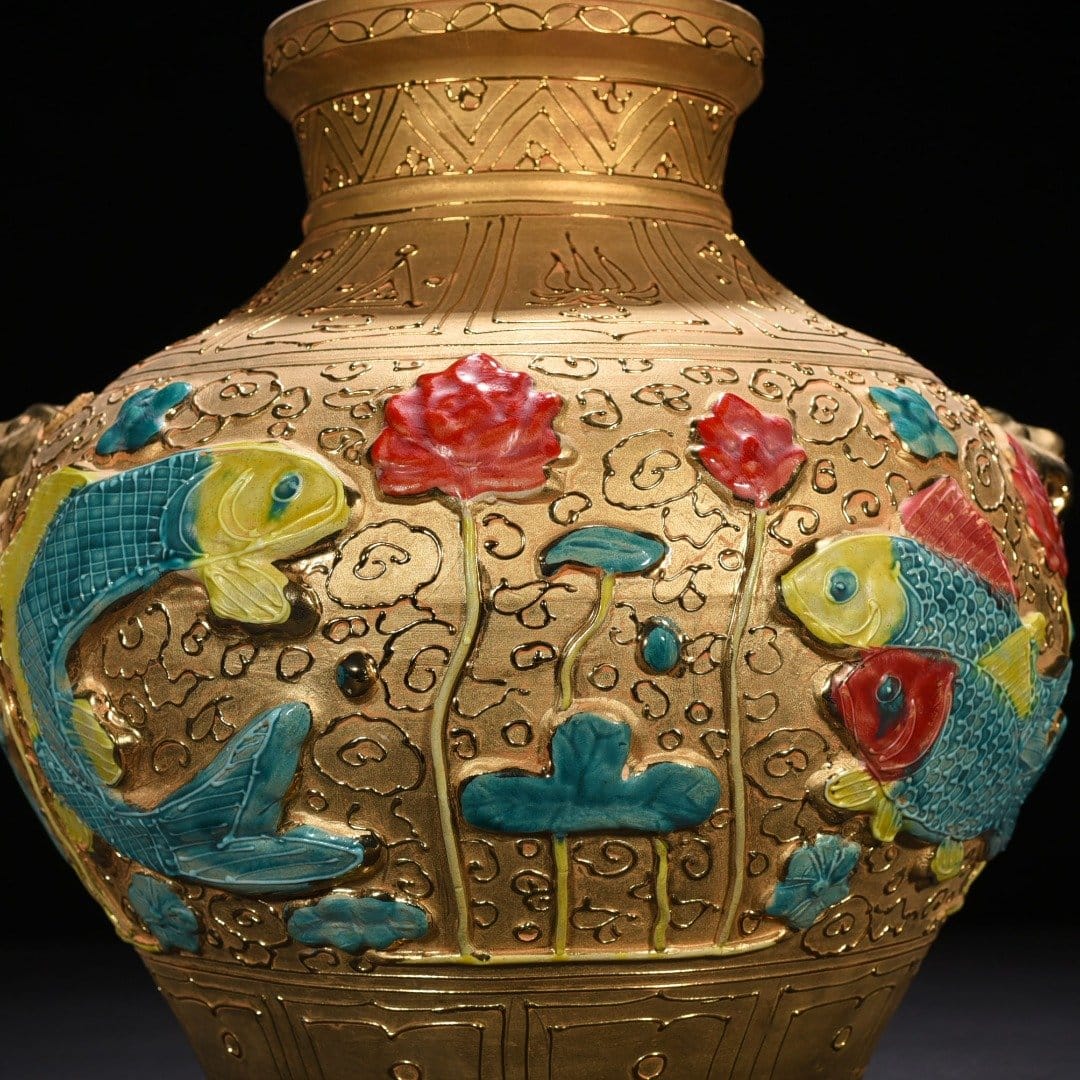 Yuan Dynasty Hu Gu Kiln style gold floor laminated colorful fish and algae pattern tiger head jar