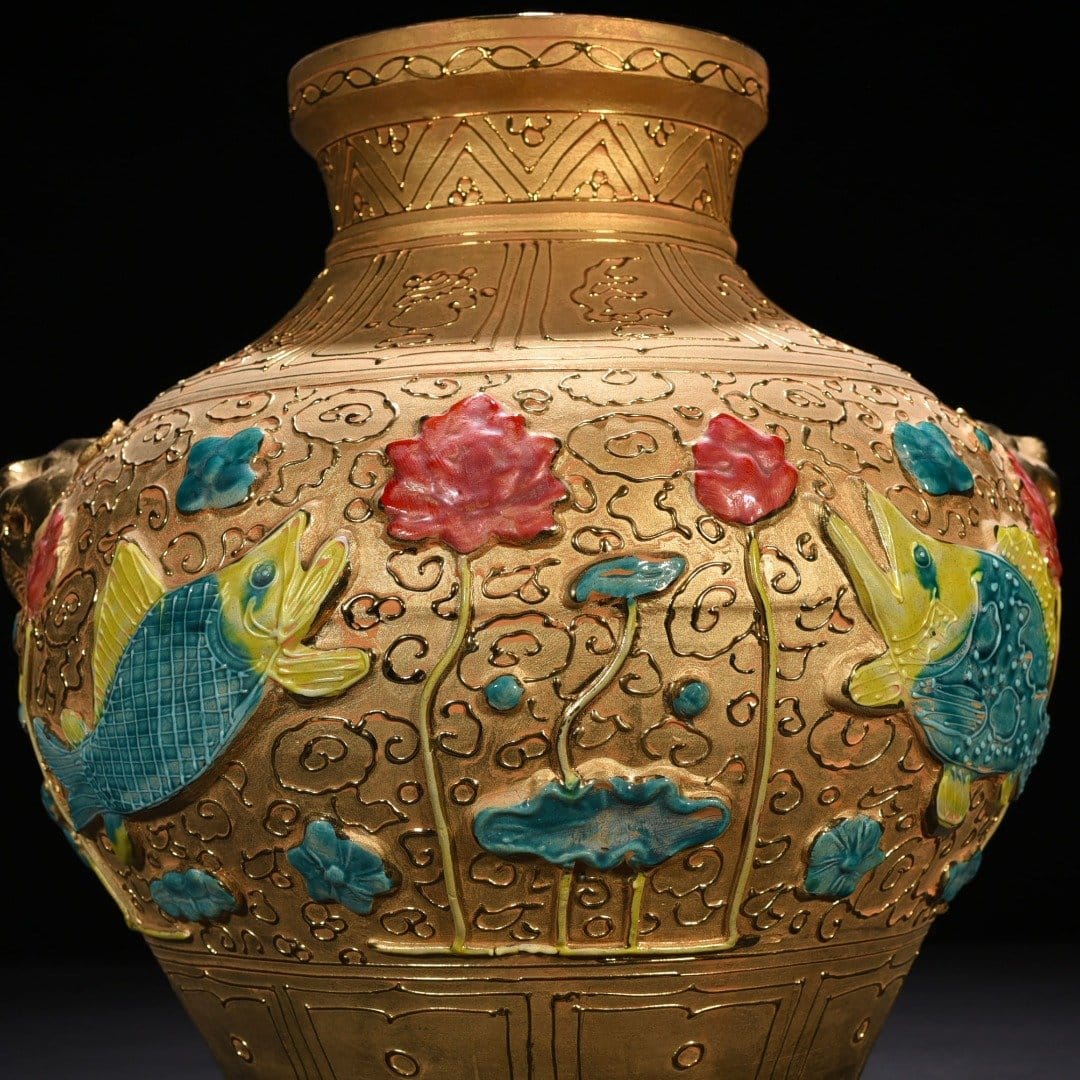Yuan Dynasty Hu Gu Kiln style gold floor laminated colorful fish and algae pattern tiger head jar