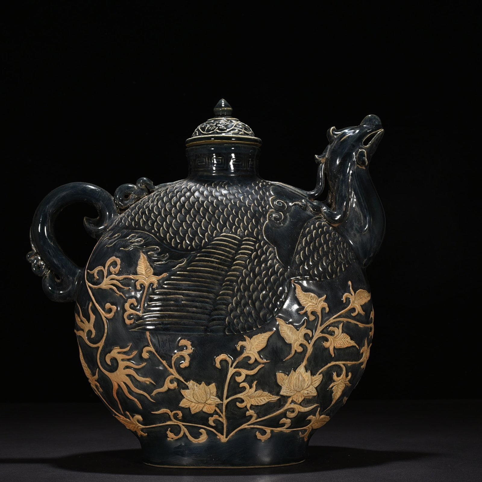 Yuan Dynasty Blue Glaze Phoenix Head Pot
