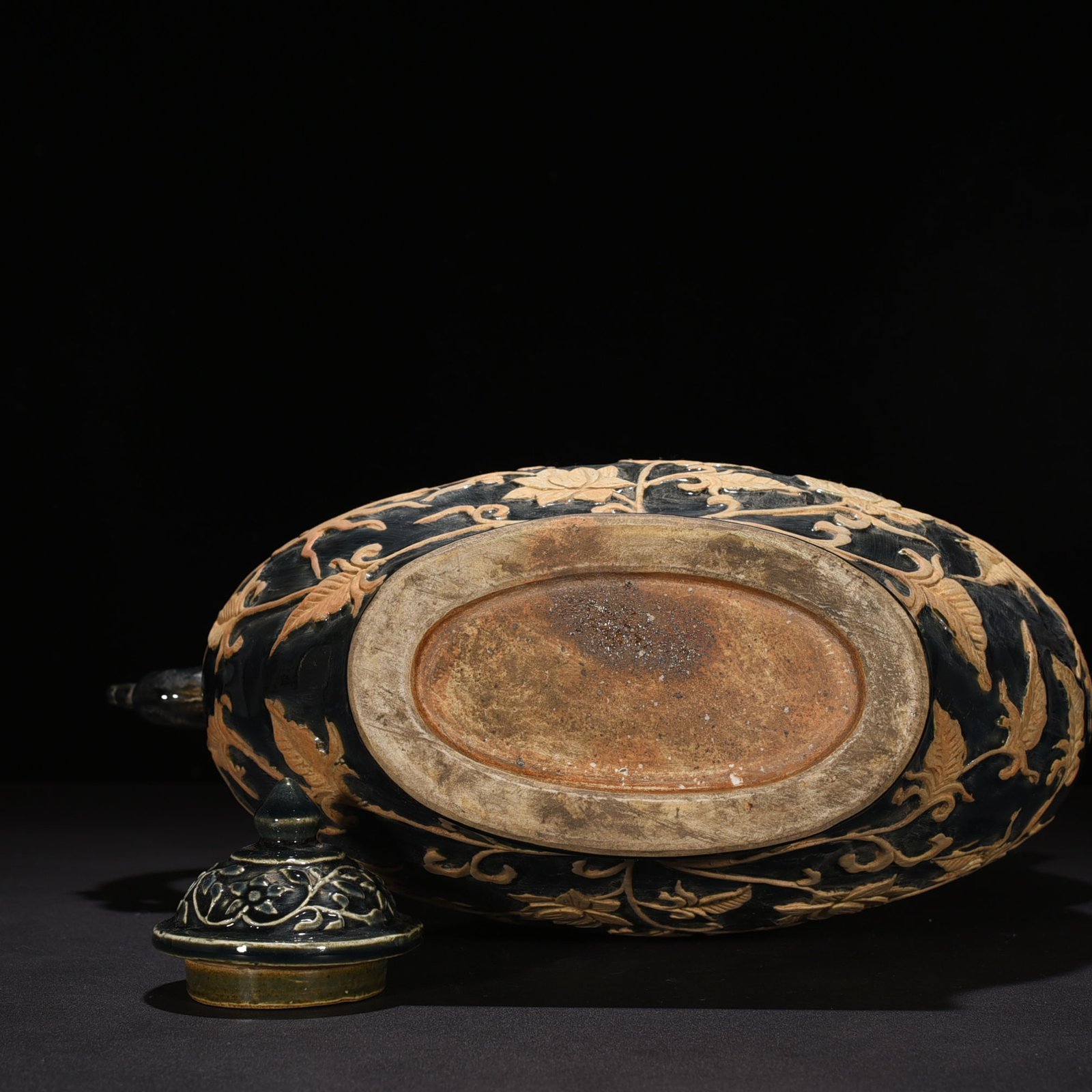Yuan Dynasty Blue Glaze Phoenix Head Pot