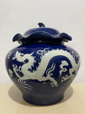 Yuan Dynasty blue glaze engraved white dragon pattern lotus leaf lid jars