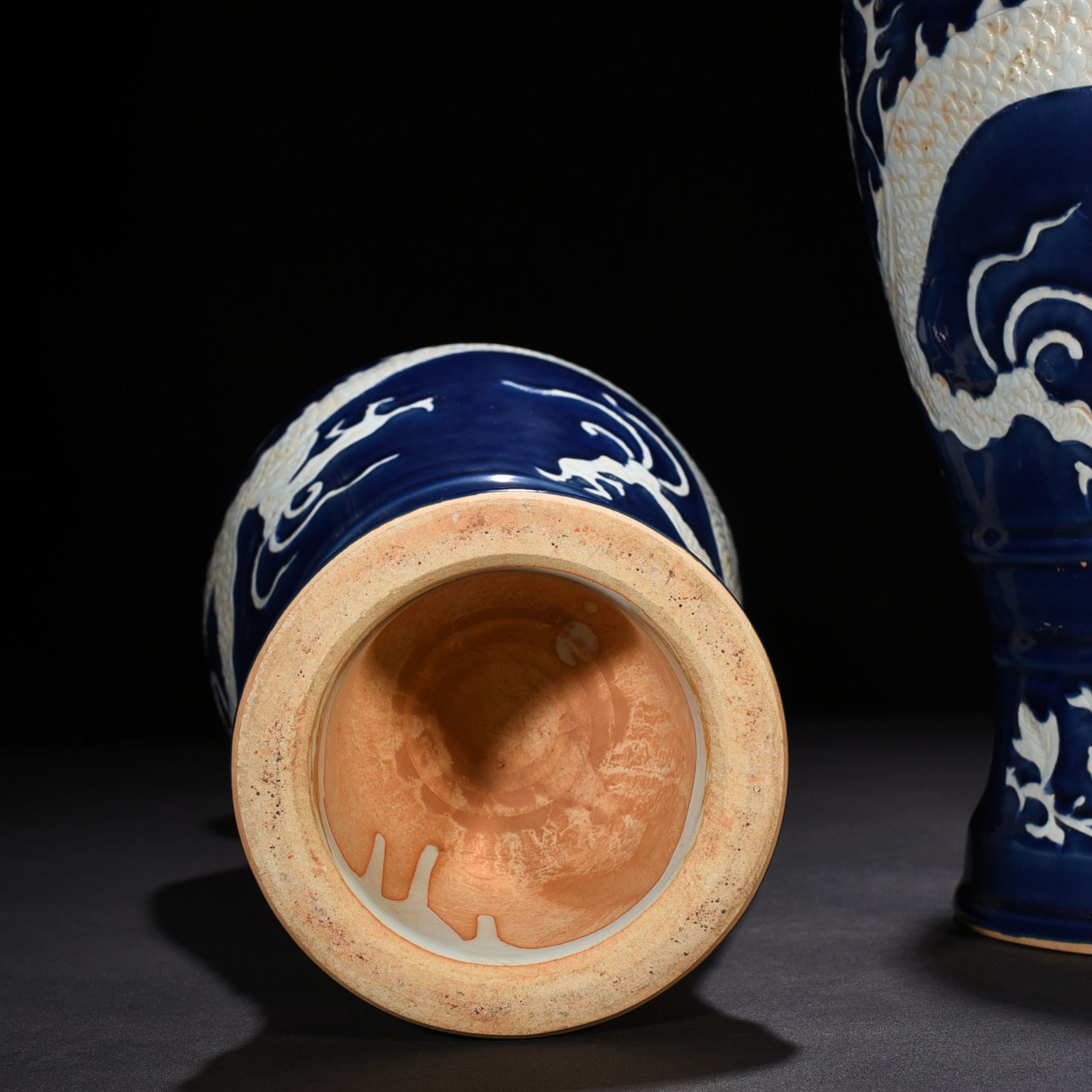 Yuan Dynasty blue glaze engraved with dragon pattern three offerings incense burner elephant ear vase