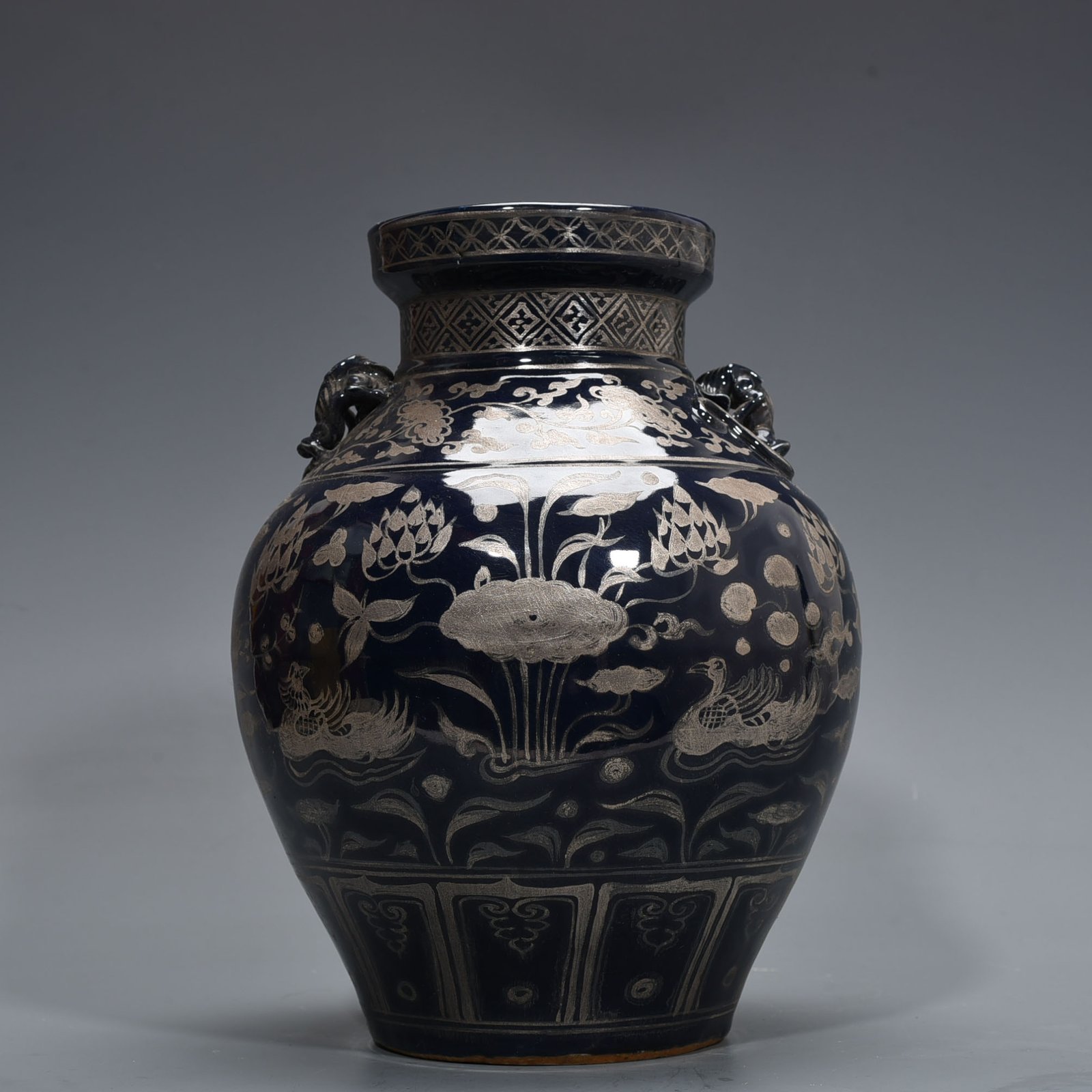 Yuan Dynasty blue glaze depicting anemone pond and mandarin duck amphora