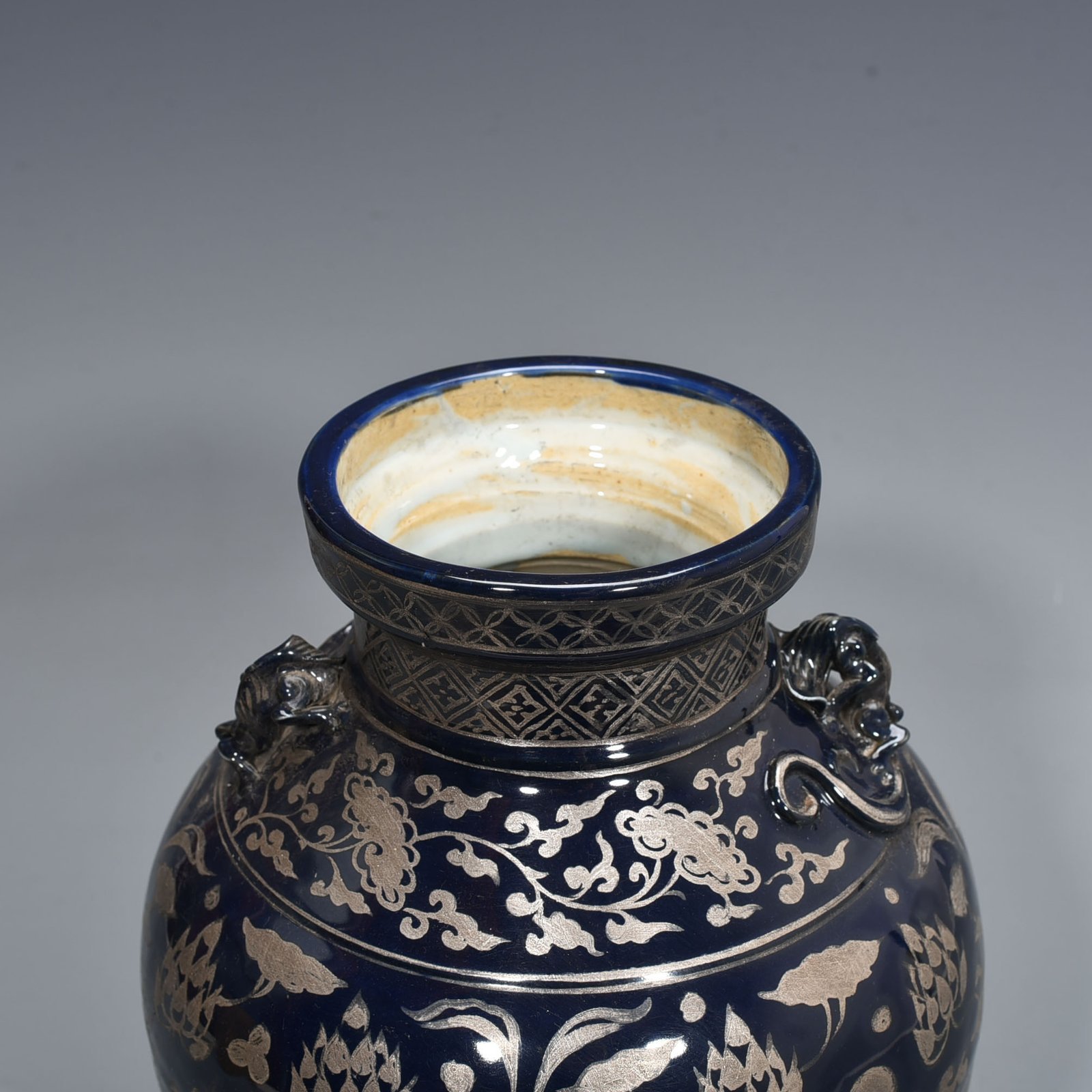 Yuan Dynasty blue glaze depicting anemone pond and mandarin duck amphora