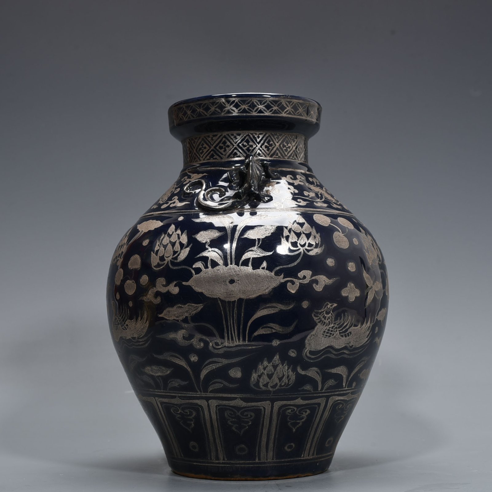 Yuan Dynasty blue glaze depicting anemone pond and mandarin duck amphora