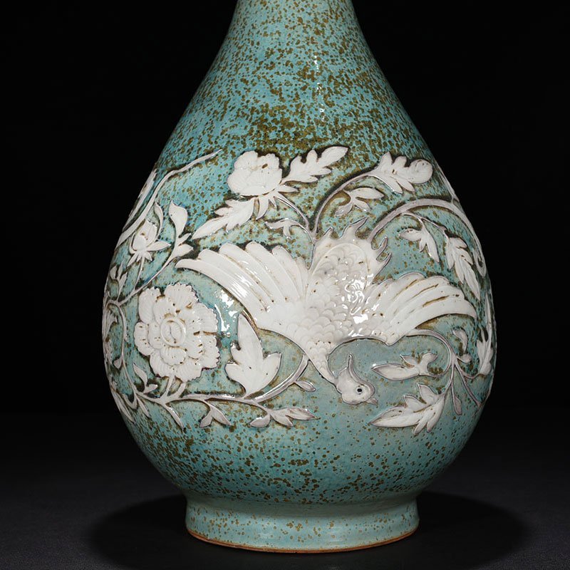 Yuan Dynasty Yaobian glaze carved jade pot and spring vase with entwining branches