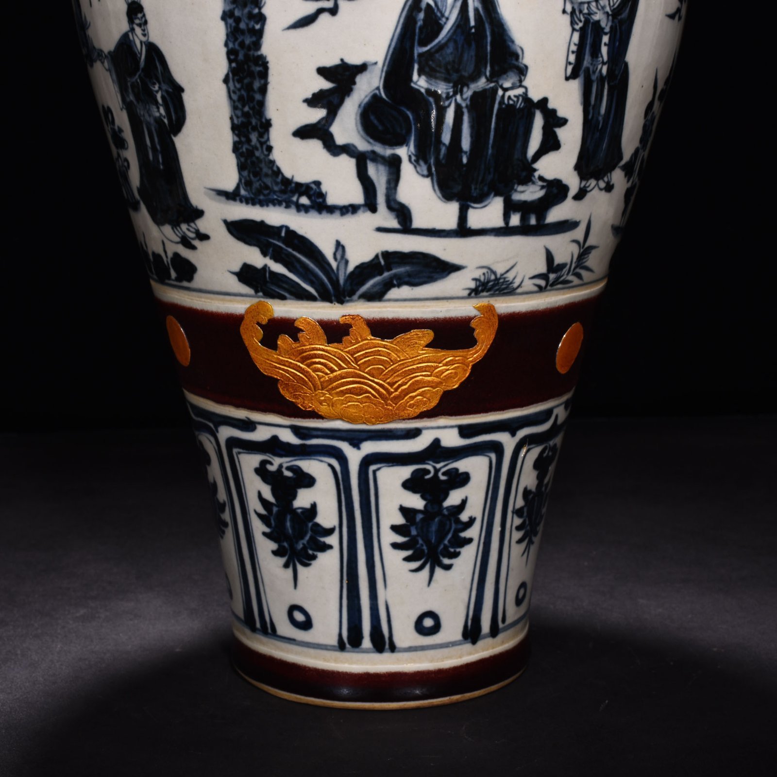 Yuan Dynasty A blue and white three-view thatched cottage gilt plum vase