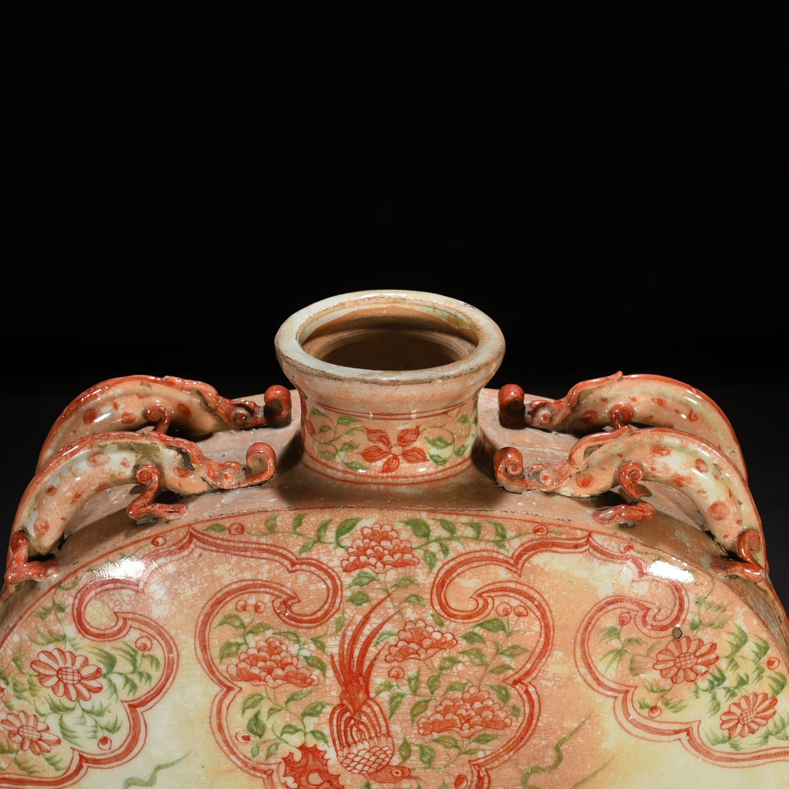 Yuan Dynasty underglaze red and green cloud and dragon pattern four series flat vase
