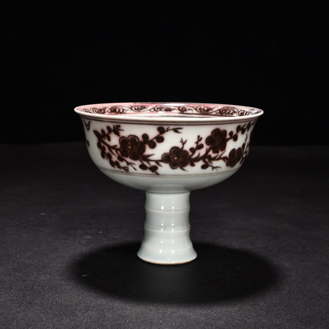 Yuan Dynasty glaze red plum pattern tall bowl