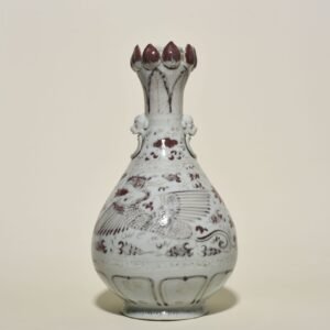 Yuan Dynasty glazed red garlic vase with branches and phoenix pattern