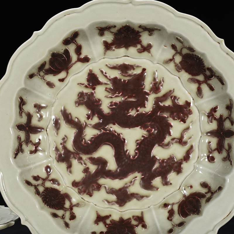 Yuan Dynasty glaze red rhombus edge plate