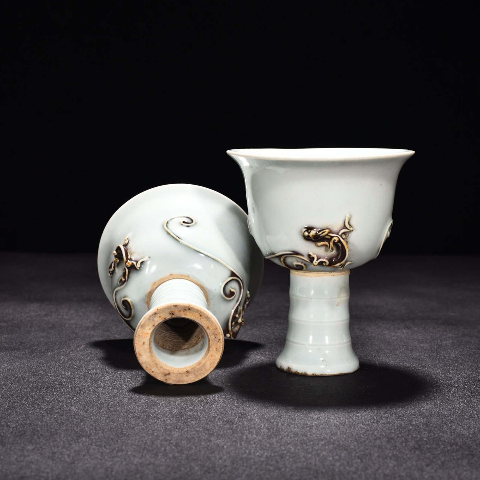 Yuan Dynasty underglaze red chilong pattern goblet