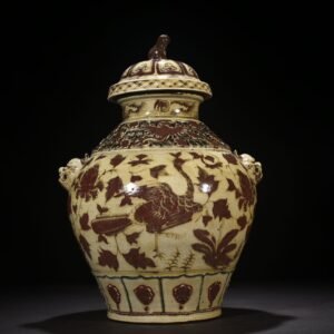 Yuan Dynasty glazed red plastic flower peacock peony pattern animal ear lid jar