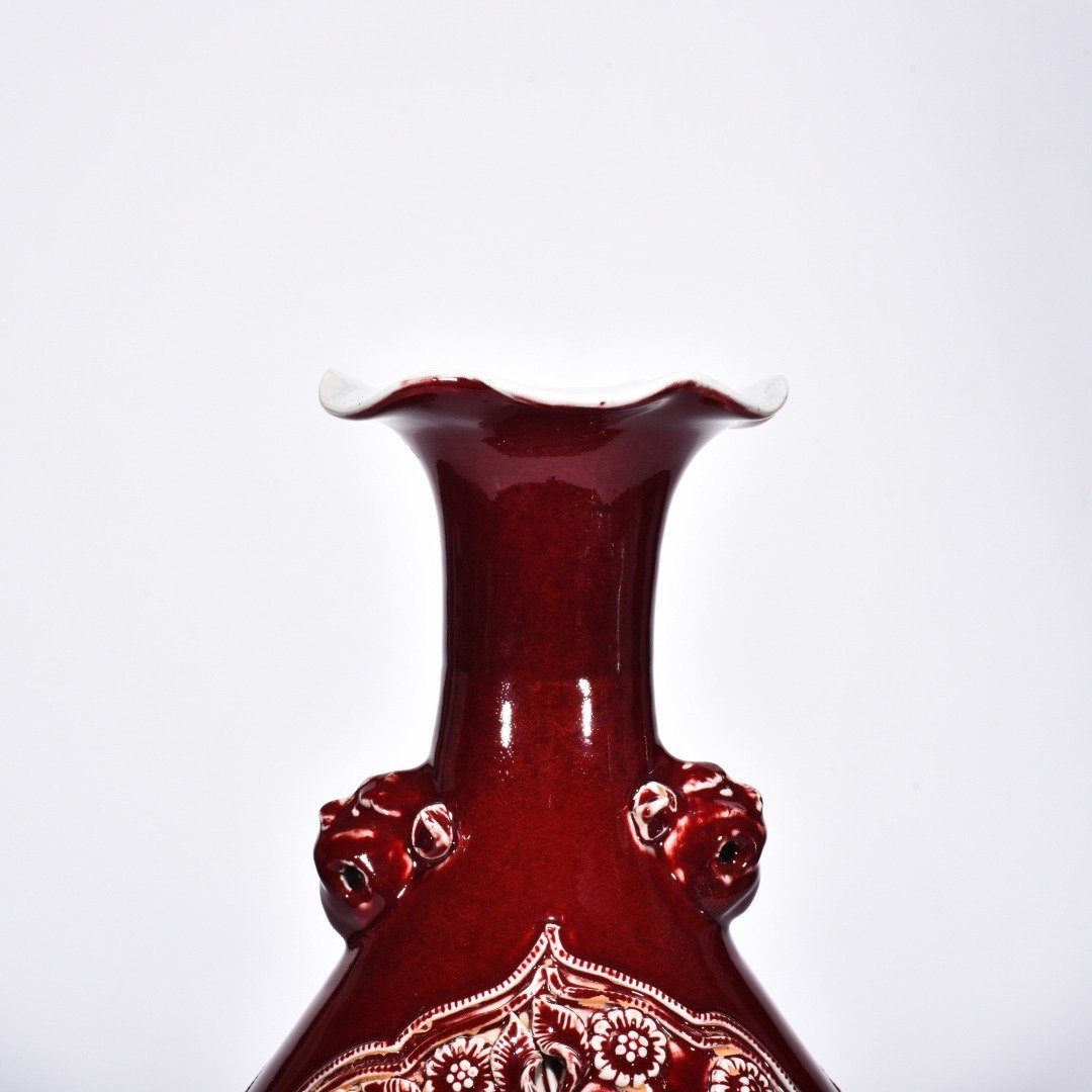 Yuan Dynasty red glaze plastic mandarin duck flower pattern animal ears flower mouth jade pot
