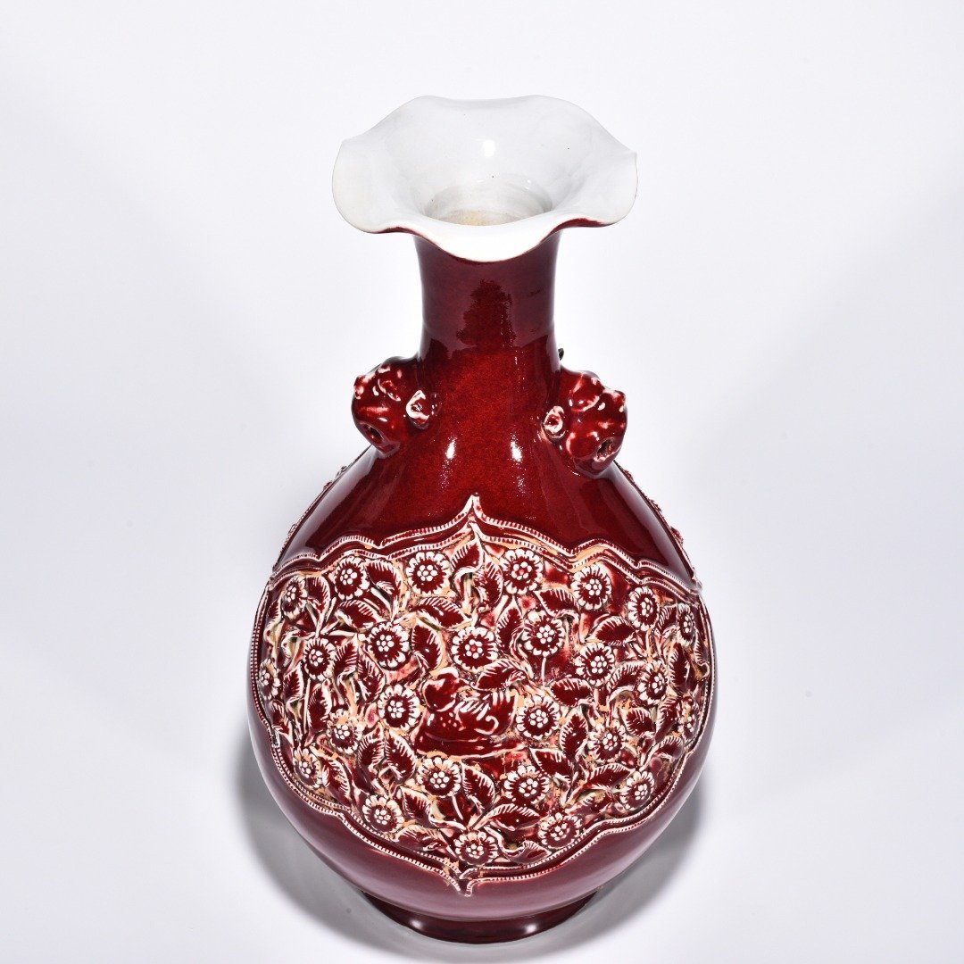 Yuan Dynasty red glaze plastic mandarin duck flower pattern animal ears flower mouth jade pot