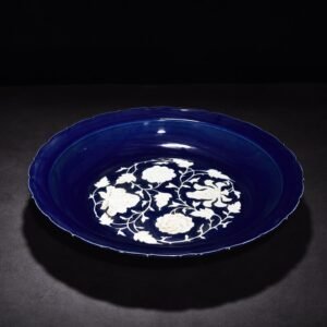 Yuan Dynasty blue glaze blank engraved flower pattern rhombus edge folding plate