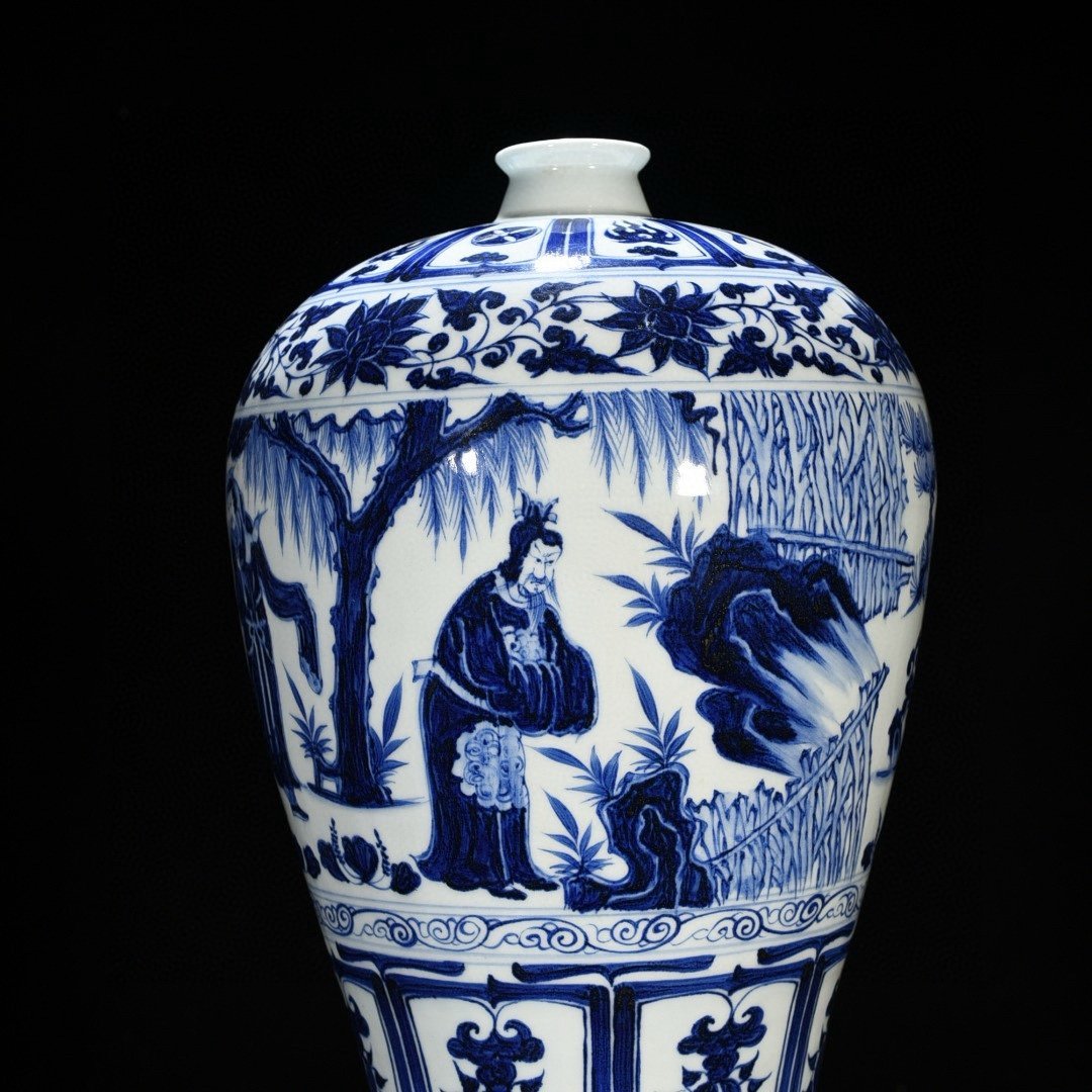 Yuan Dynasty blue and white three-visit thatched cottage figure plum vase