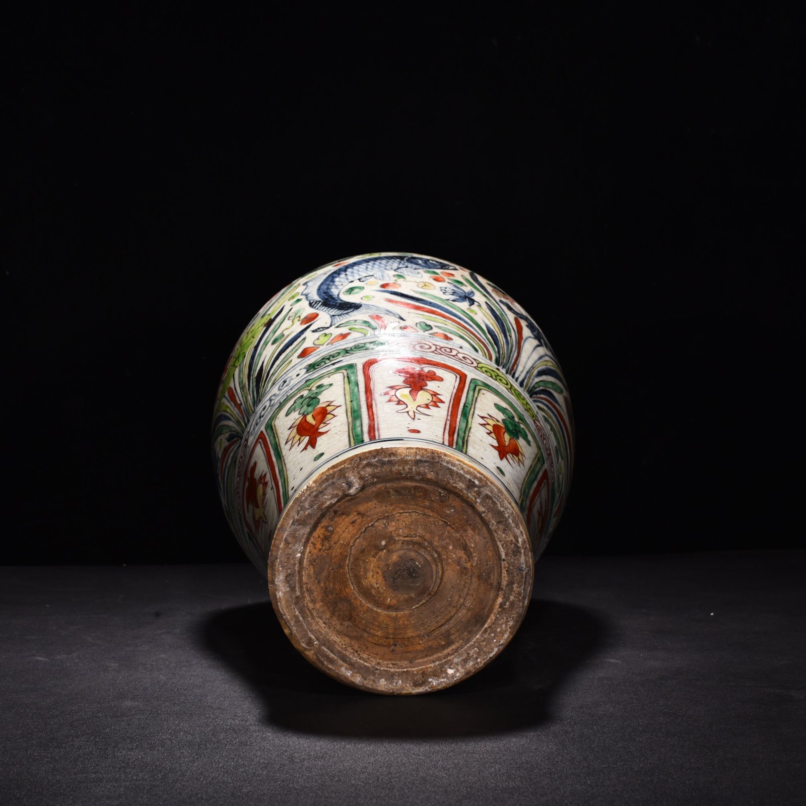 Yuan Dynasty blue and white multicolored fish and algae pattern plum vase