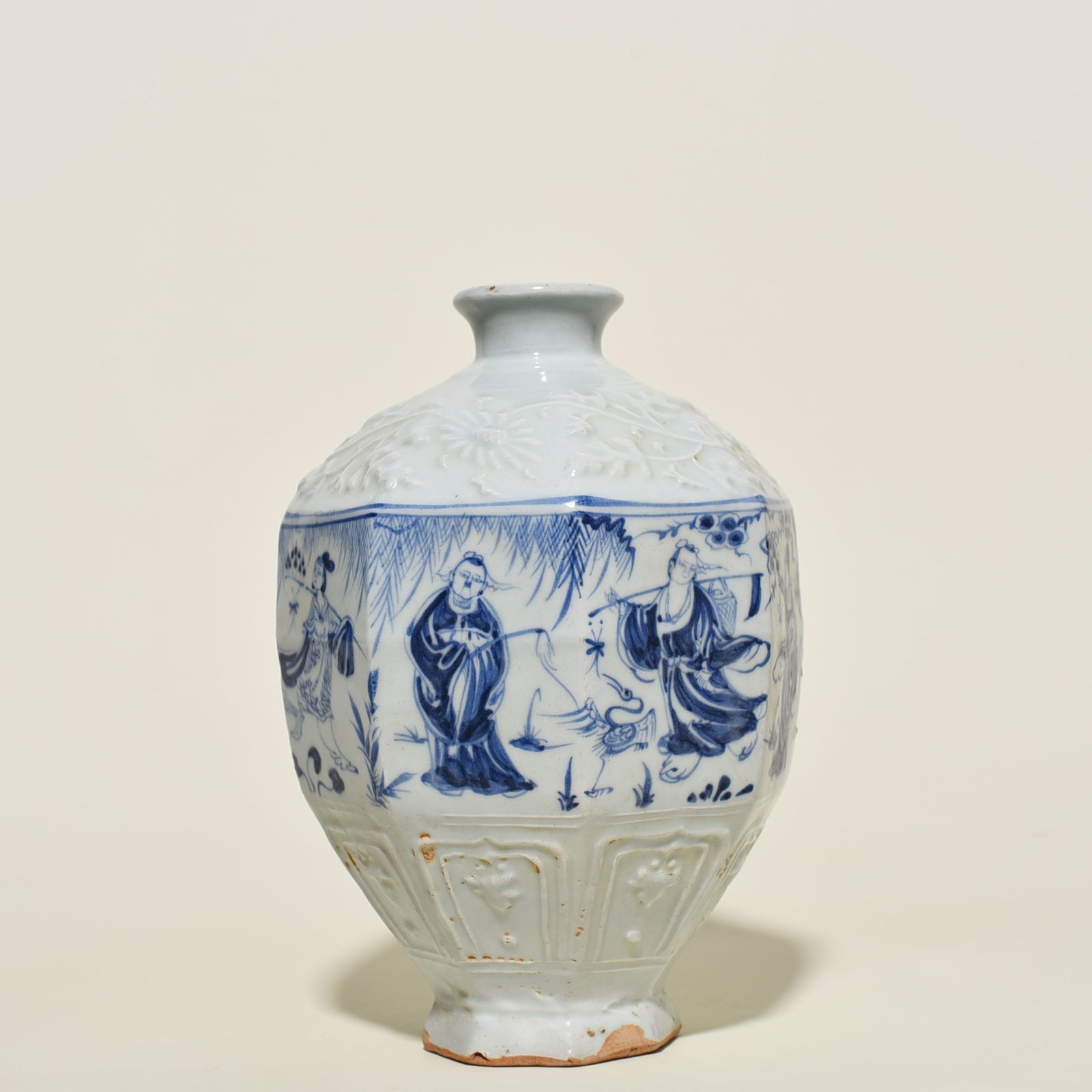 Yuan Dynasty blue and white eight immortals figure pattern plum vase