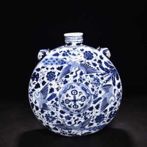 Yuan Dynasty blue and white phoenix pattern flat pot