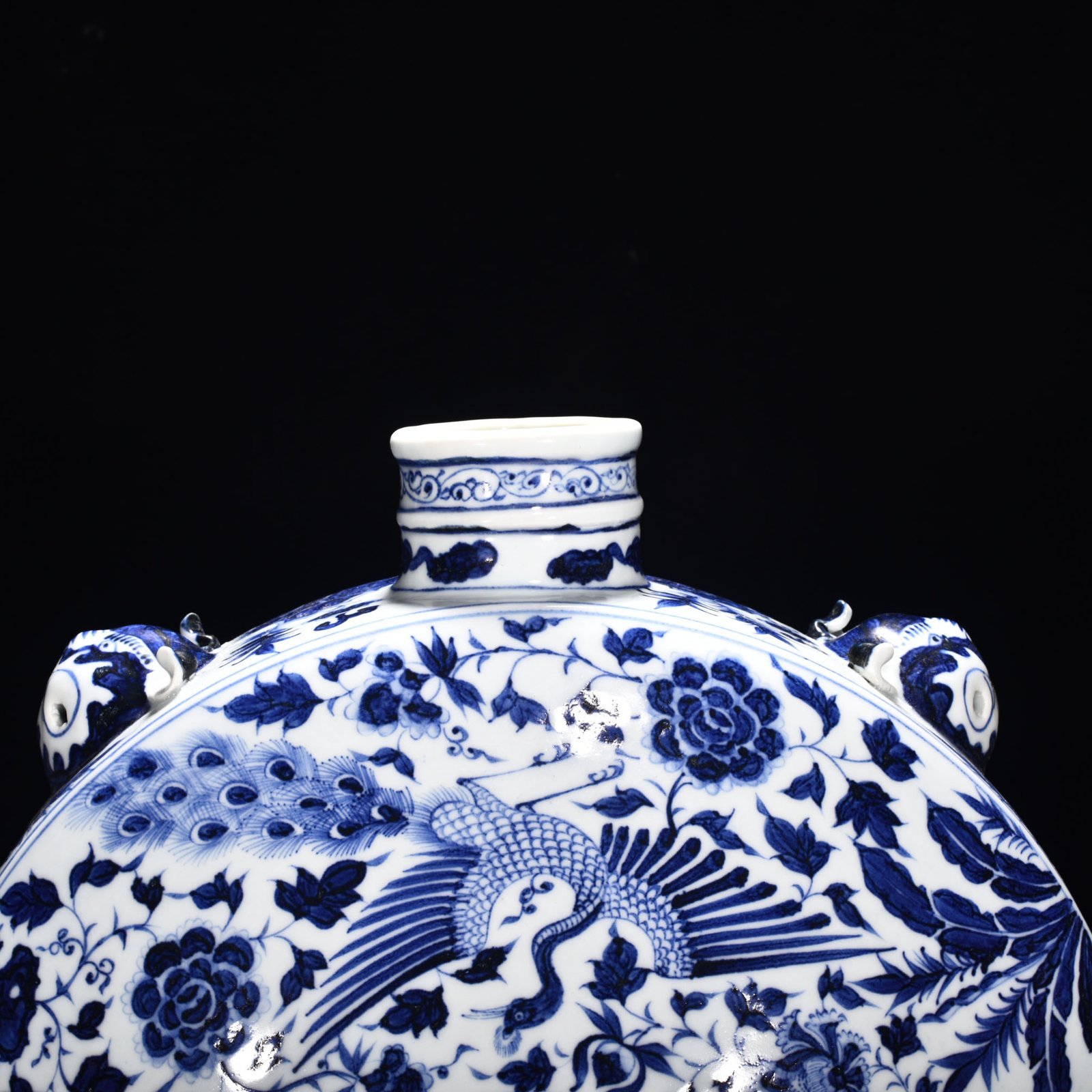 Yuan Dynasty blue and white phoenix pattern flat pot