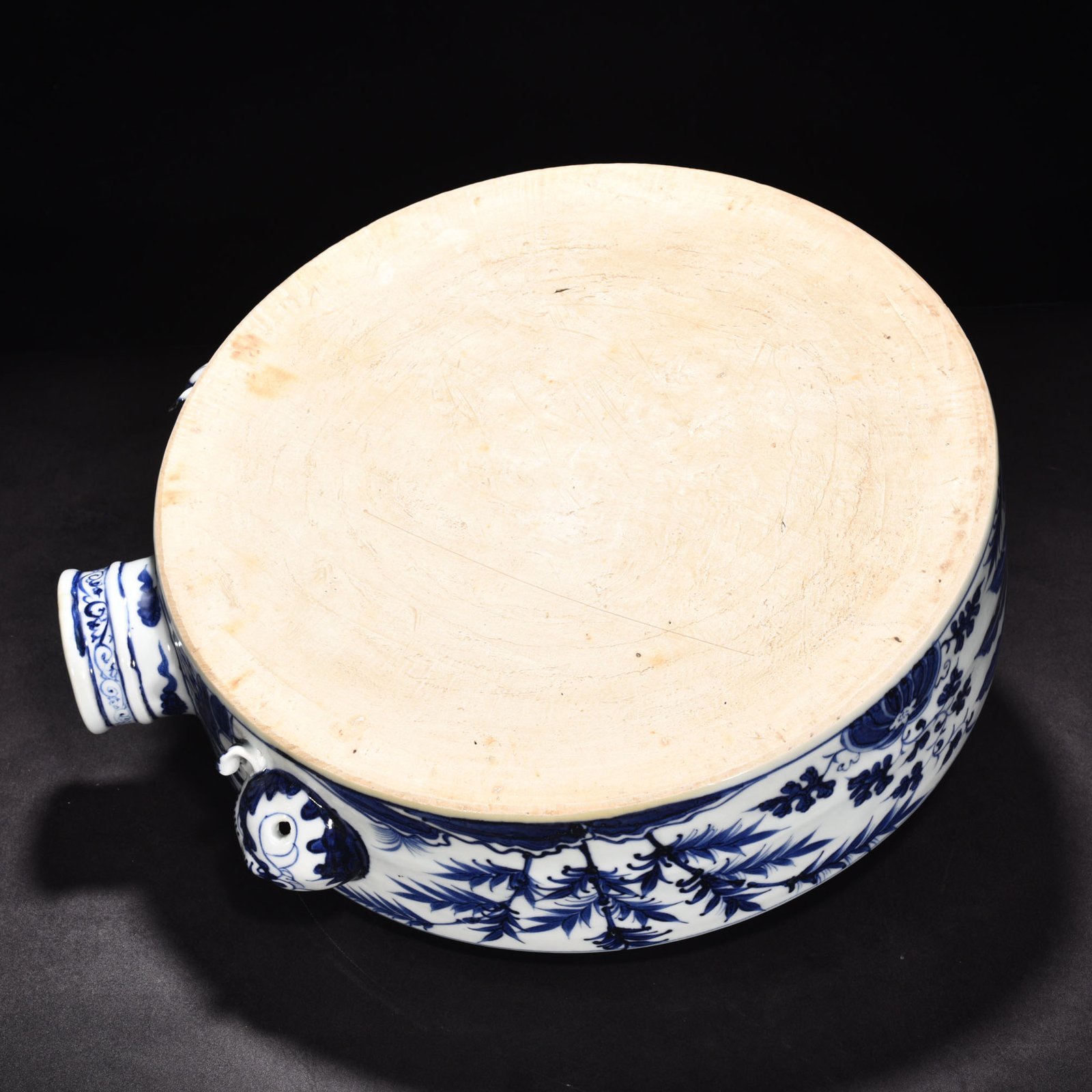 Yuan Dynasty blue and white phoenix pattern flat pot
