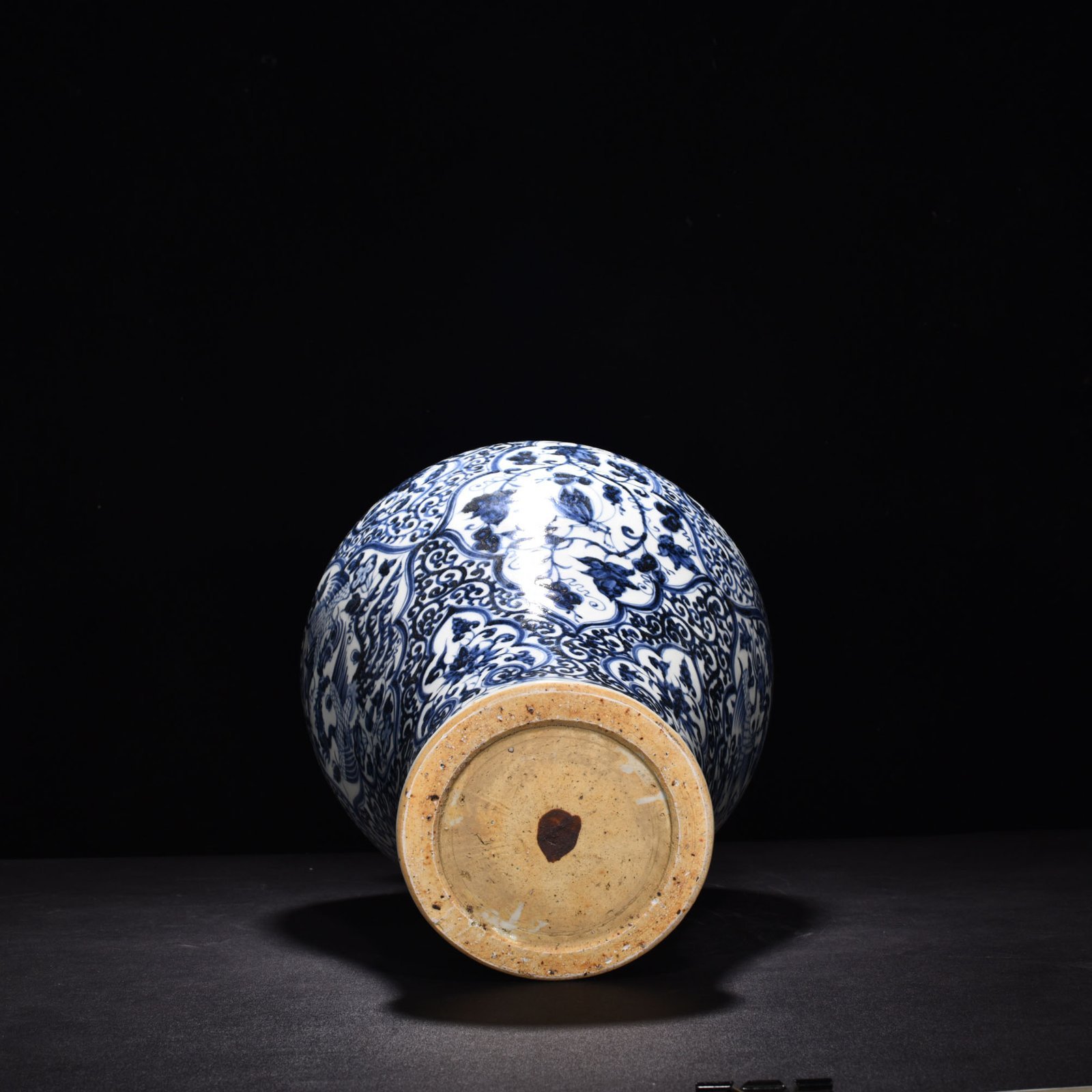Yuan Dynasty blue and white phoenix pattern plate mouth bottle