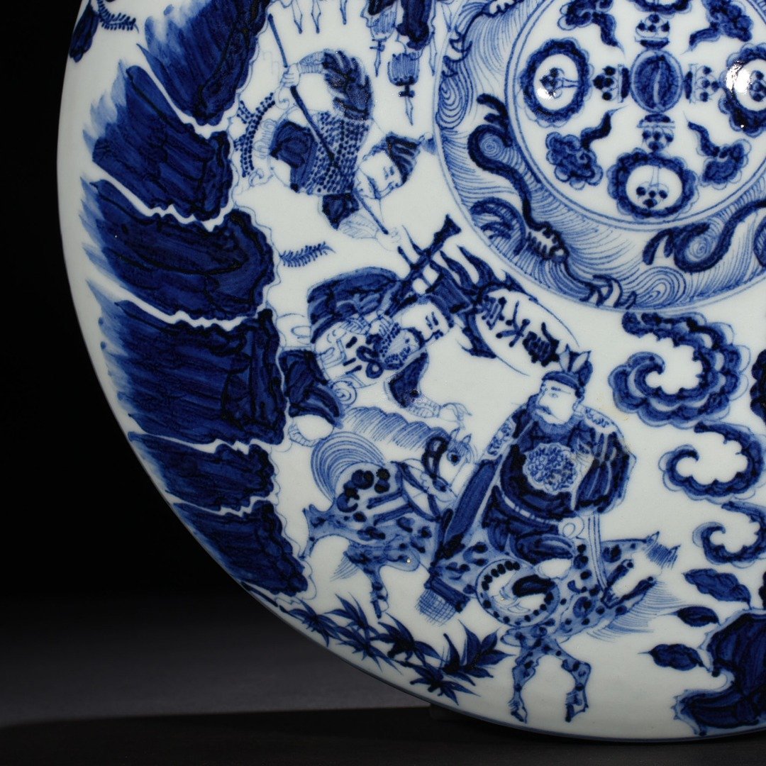 Yuan Dynasty blue and white savior riding alone figure pattern lying pot wall pot