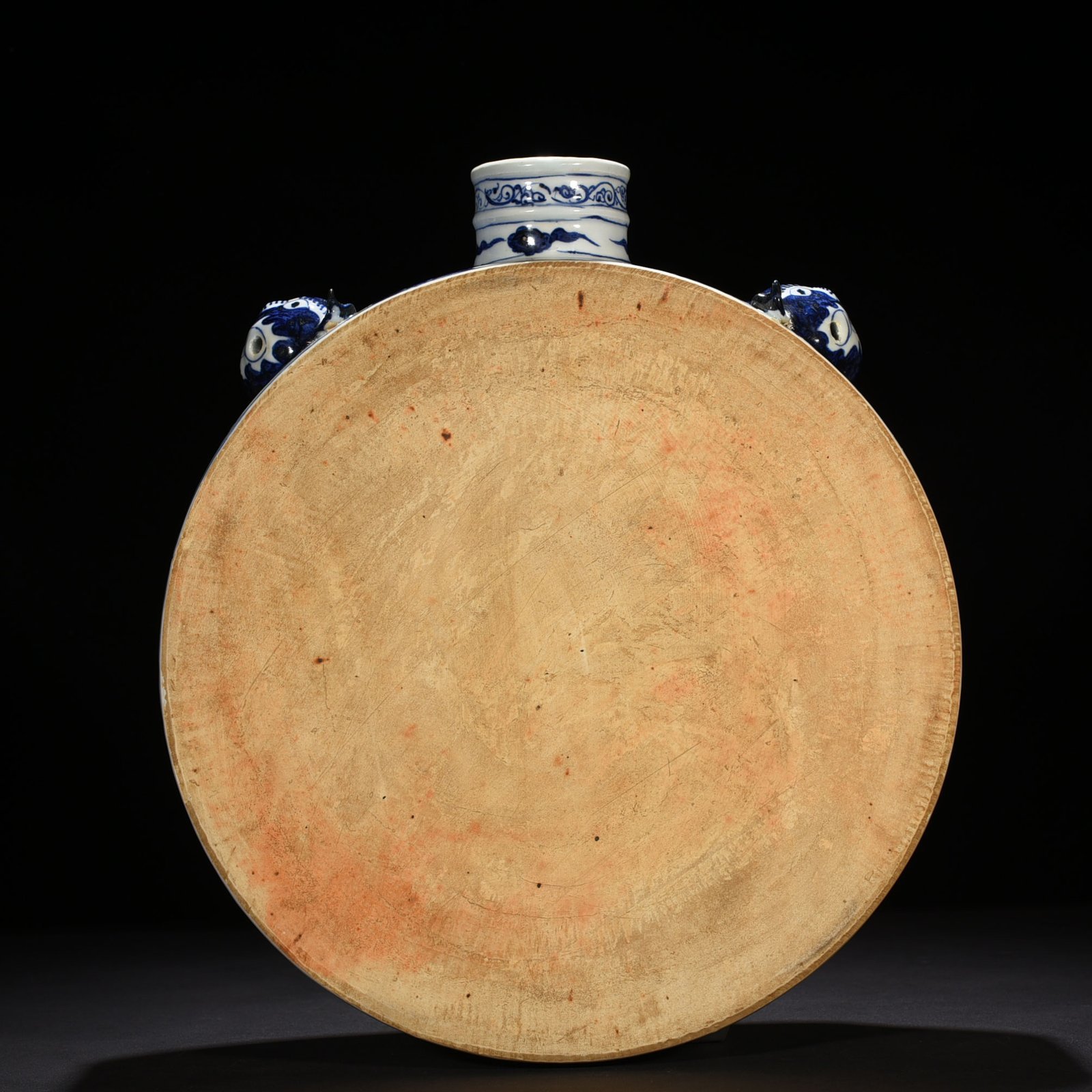 Yuan Dynasty blue and white savior riding alone figure pattern lying pot wall pot