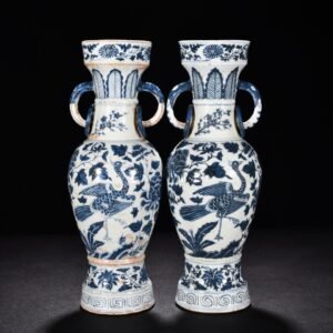Yuan Dynasty blue and white peacock flower pattern elephant ear vase