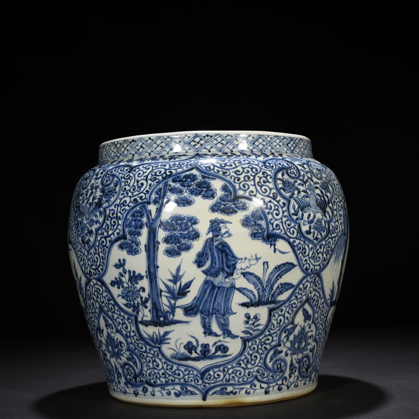 Yuan Dynasty blue and white vat with three views of figures