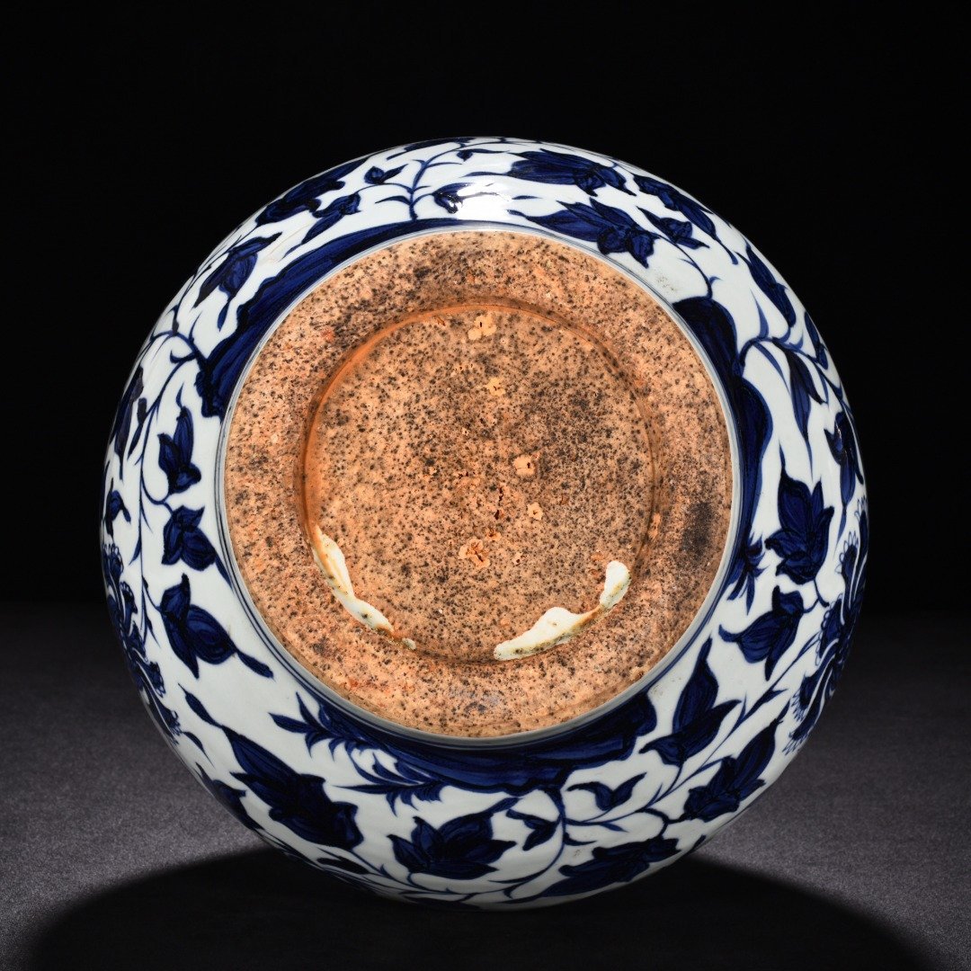 Yuan Dynasty blue and white peony flower pattern gourd vase