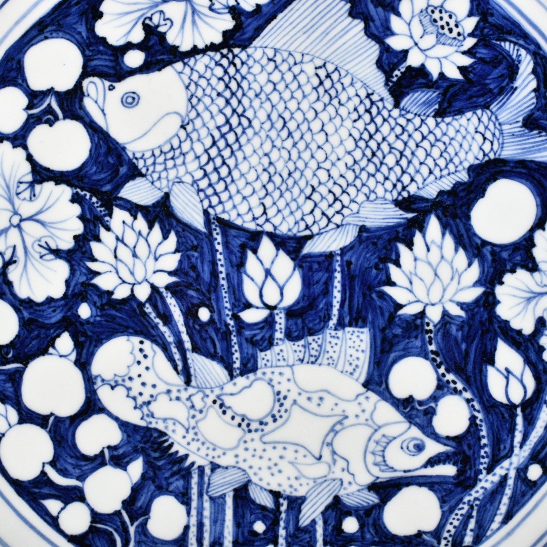Yuan Dynasty blue and white white Hugu kiln fish and algae pattern rhombus fold edge plate