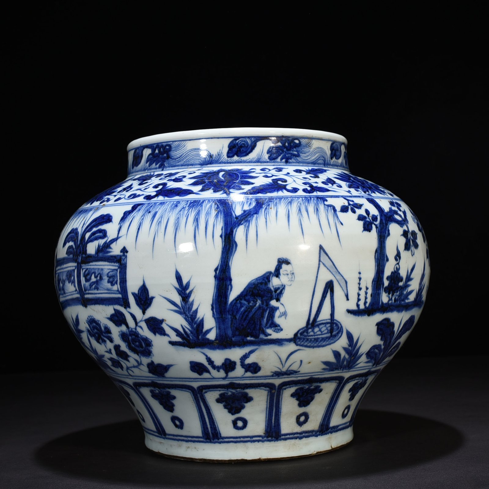Yuan Dynasty Hall character story jar